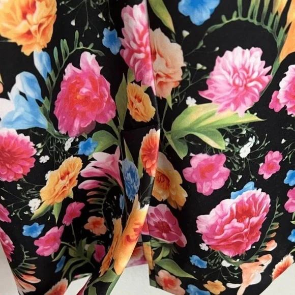 Beige By ECI Black Floral Scuba Lined Sheath Dress - Picture 13 of 16